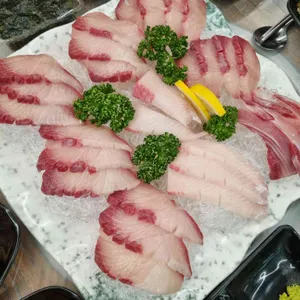 회뜨는삼촌 사진