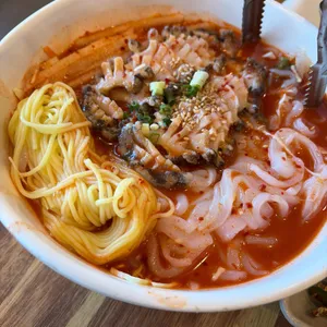 동피랑전복마을 대표 사진