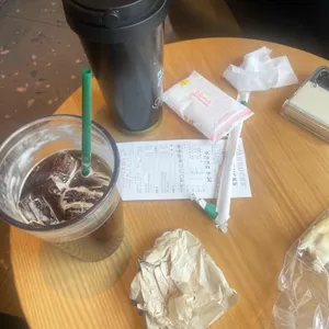 스타벅스 대표 사진