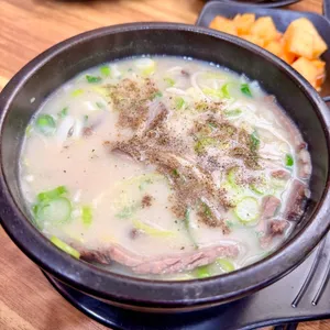 연지본관 대표 사진