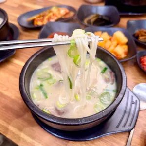 연지본관 대표 사진