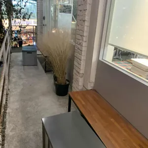 어퍼앤언더 대표 사진