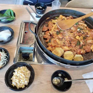 홍춘천치즈닭갈비 사진 1