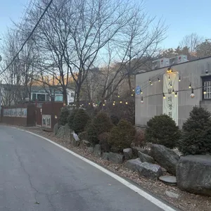 시월의 정원 대표 사진