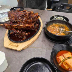 농민뜨끈이 옥천뼈구이 대표 사진