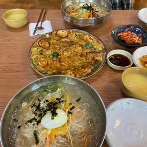 오월에초당 대표 사진