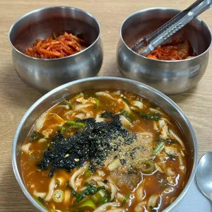 감자바우 장칼국수 사진