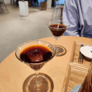 로스팅하우스 허깅 대표 사진