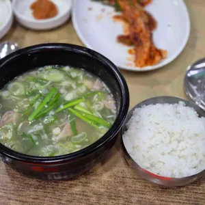 본전돼지국밥 대표 사진