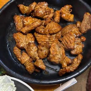 행복한우 사진 1