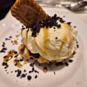 애슐리퀸즈 사진