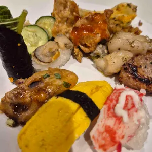 애슐리퀸즈 대표 사진