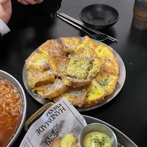 한날한시 대표 사진