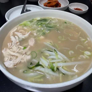 율동칼국수 사진 1