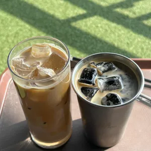 1004-11카페 대표 사진