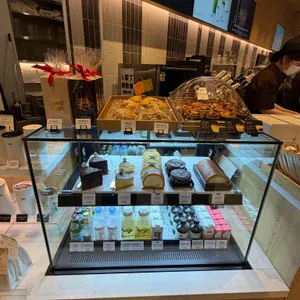 폴바셋 대표 사진