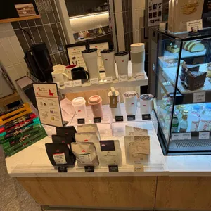 폴바셋 대표 사진