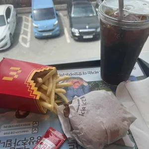 맥도날드 대표 사진