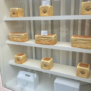 화이트리에 대표 사진