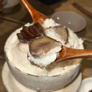 흐릇 대표 사진