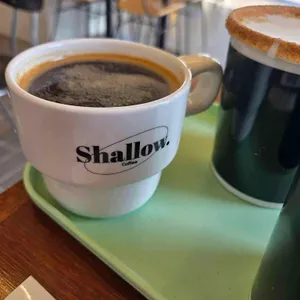 샬로우커피 사진