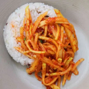 도자기에국시한그릇 사진