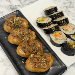 마녀유부&김밥 사진 1