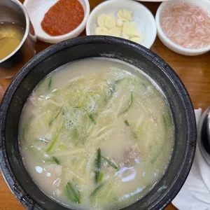 산청돼지국밥 봉평막국수 사진