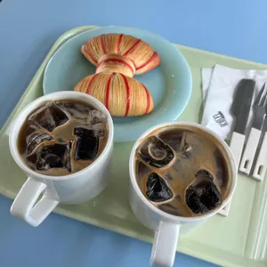 콜프로스터스 대표 사진