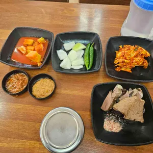 연정 순대국 대표 사진