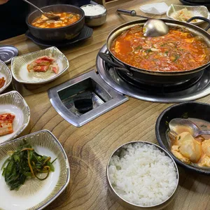 고향집뚝배기 대표 사진