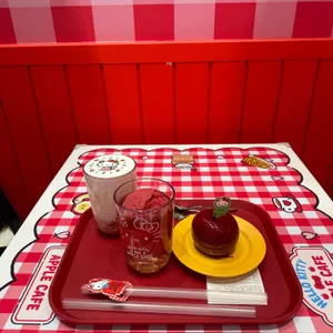 헬로키티애플카페 대표 사진