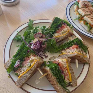 유유진진 대표 사진