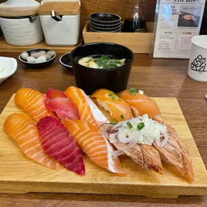 황제초밥 대표 사진