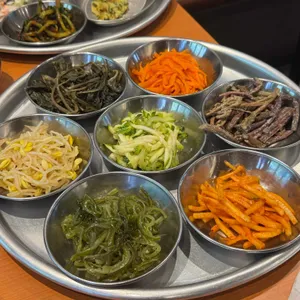 효자동솥뚜껑&보리밥 대표 사진