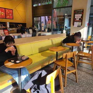 스타벅스 대표 사진