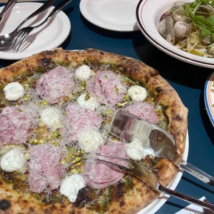 이태리피자 사진