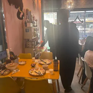 알로이 대표 사진