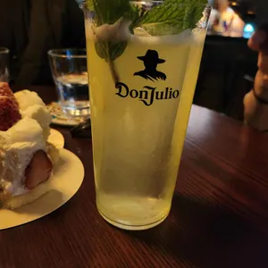 크래커 대표 사진