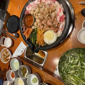 꽃돼지식당 사진 1