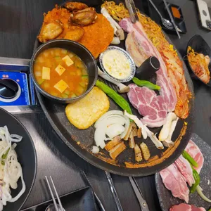 한상가득 왕솥뚜껑 사진