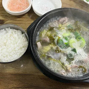 설천순대국밥 대표 사진