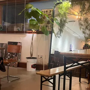 셰이디드 대표 사진