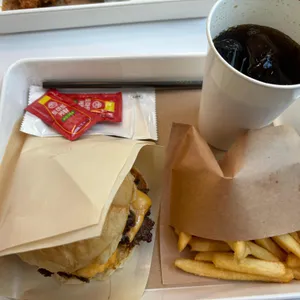 스매쉬치즈버거 사진 1