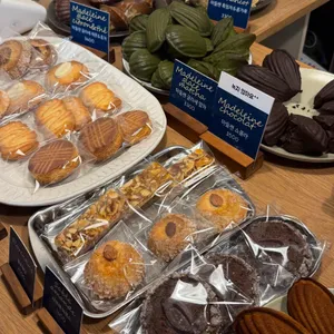 에뚜왈 대표 사진