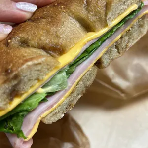 찐스뉴욕베이글 대표 사진