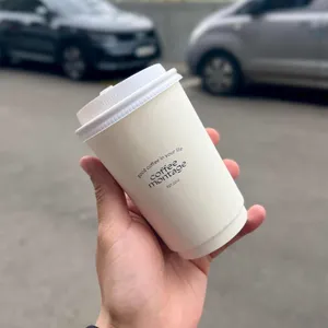 커피 몽타주 사진