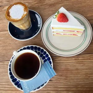 어나더블루 대표 사진