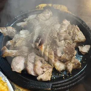 닭살부부 대표 사진