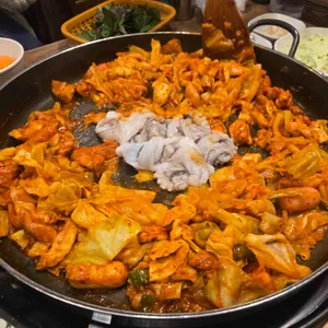 일촌닭갈비 대표 사진